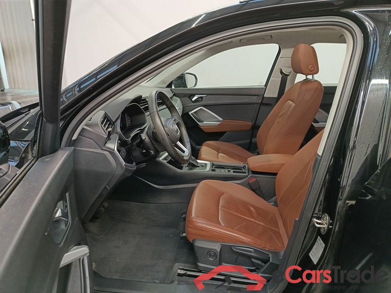 Audi Q3 35 TDI S tronic Advanced Business Editio 5d #3