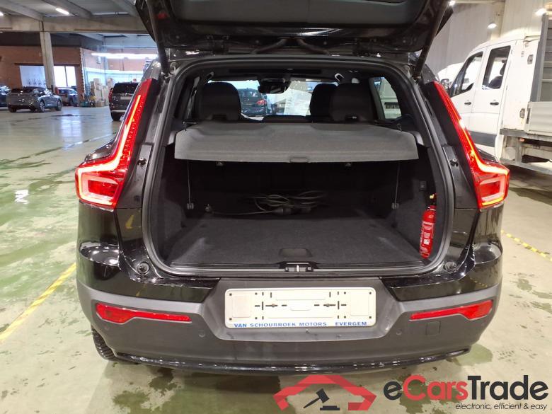 VOLVO XC40 1.5 T4 PHEV ULTIMATE DARK DESIGN DCT #3