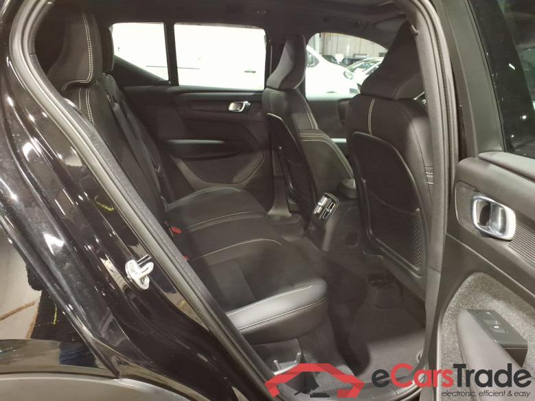 VOLVO XC40 1.5 T4 PHEV ULTIMATE DARK DESIGN DCT #5