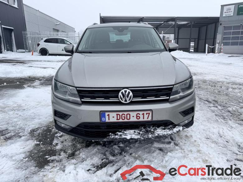 VOLKSWAGEN Tiguan Comfortline 2.0 TDI SCR 110 kW (150 ch) 6 vitesses manuel #1