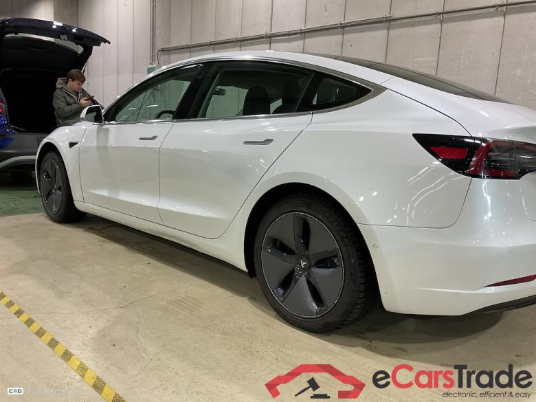 TESLA MODEL 3 55 kWh Standard Plus #3