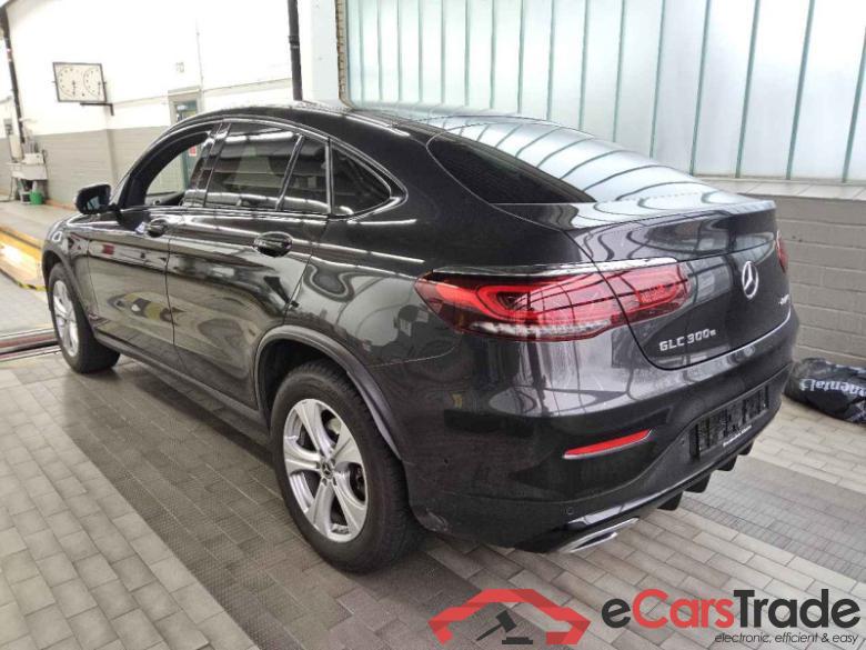 Mercedes-Benz GLC Coupe (BM 253)(11.2016->) DE - SUV5 GLC 300 e EU6d, e AMG Line 4Matic (EURO 6d), (Facelift) 2020 - 2023 #4