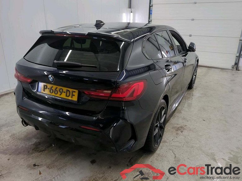 BMW 1-serie 118i Executive #2