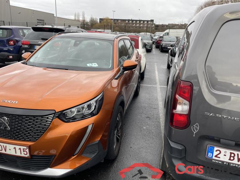 PEUGEOT 2008 1.2 PureTech Allure S&S #1