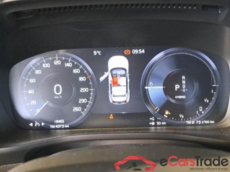 VOLVO XC40 / 2017 / 5P / SUV T5 TWIN ENGINE GEARTRONIC R-DESIGN #4