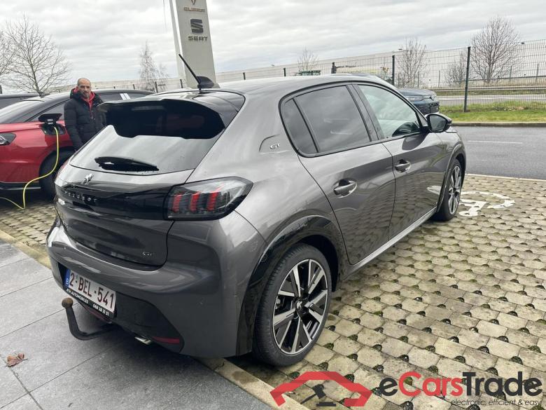 PEUGEOT 208 1.2i PureTech GT #4