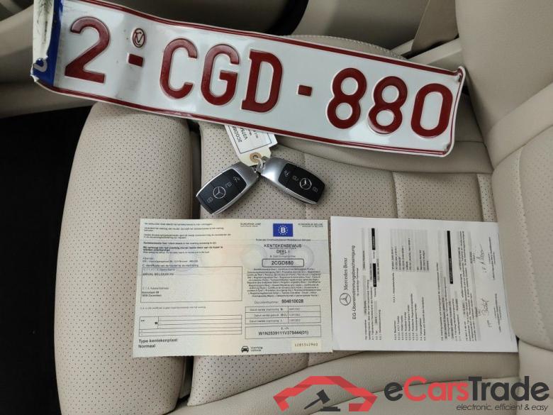 Mercedes-Benz GLC GLC 300 de Business Solution 4MATIC 5d #4