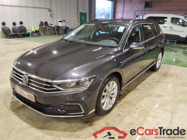 VOLKSWAGEN PASSAT VARIANT 1.4 TSI MSQ VARIANT GTE BUSINESS #1
