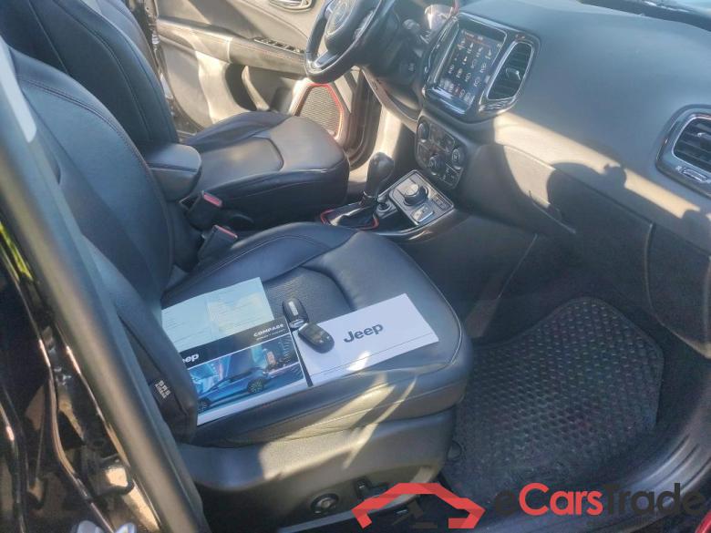 JEEP Compass / 2017 / 5P / todoterreno 1.3 PHEV 177kW (240CV) Trailhawk AT AWD #6