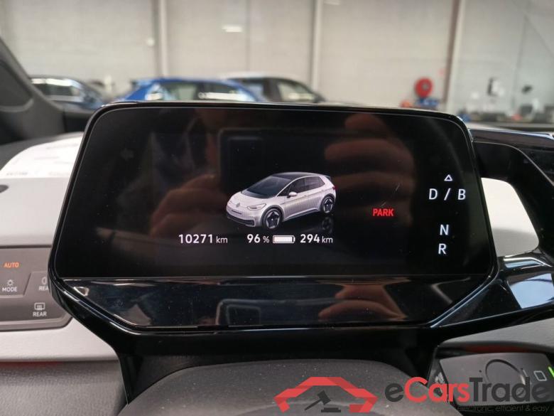 VOLKSWAGEN ID.3 - 2020 ID.3 58kWh 204 Pro Performance 5d #6