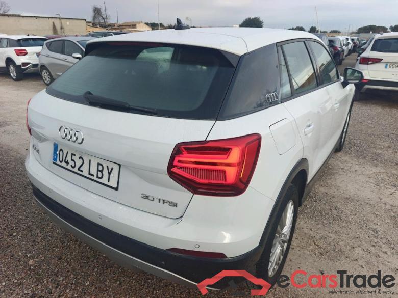 AUDI Q2 / 2016 / 5P / todoterreno Design 30 TFSI 85kW (116CV) #2