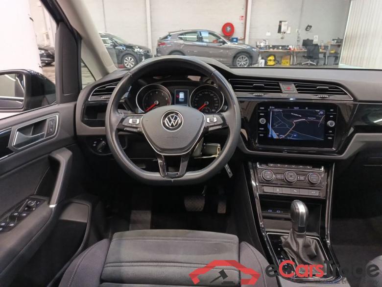 Volkswagen Touran 1.5 TSi Highline DSG 5d #3