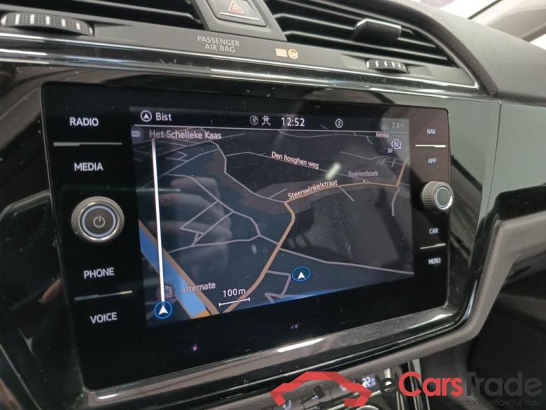 Volkswagen Touran 1.5 TSi Highline DSG 5d #4