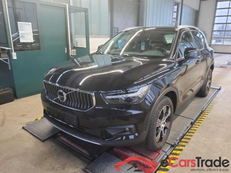 Volvo XC40 (2017->) DE - SUV5 B4 2WD EU6d, Inscription (EURO 6d), 2020 - 2022