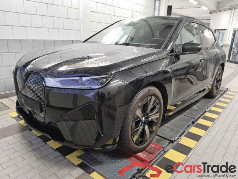 BMW iX (I20)(07.2021->) DE - SUV5 xDrive40, xDrive40, 2021 - 2025