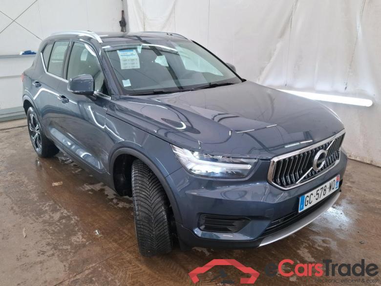VOLVO XC40 / 2017 / 5P / SUV Recharge T4 211 DCT7 Inscription #4