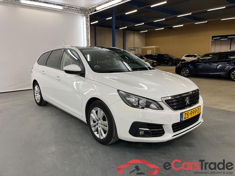 PEUGEOT 308 SW 1.2 PureTech Blue Lease Executive #2