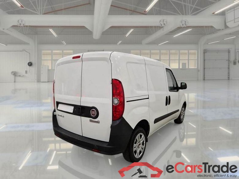 FIAT DOBLÒ CARGO / 2014 / 4P / VETT. FURGONATA CH1 LOUNGE 1.6 MJET 105CV E6D SeS #2