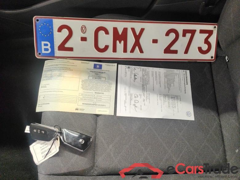 Volkswagen Golf VIII 1.0 TSI 81kW Life Business 5d #4