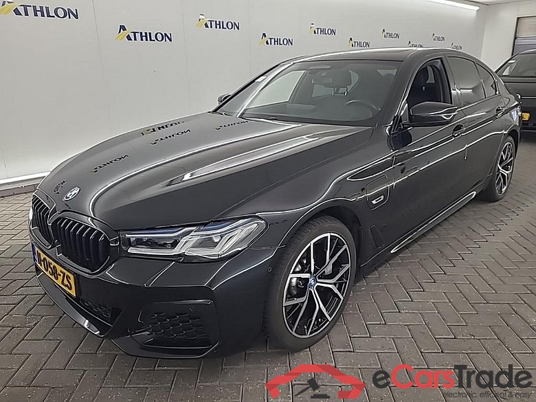 BMW 5 Serie Sedan 530e Business Edition Plus 4D 215kW #1