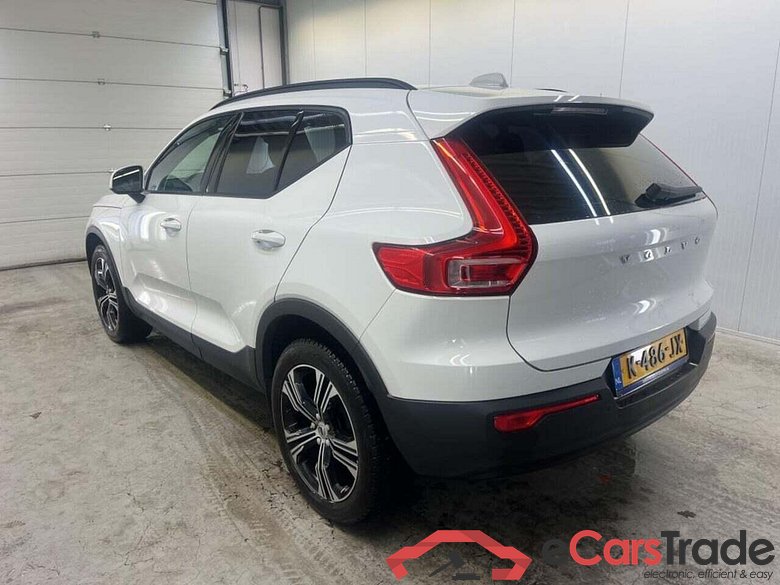 VOLVO XC40 1.5 T2 Moment. Core #6