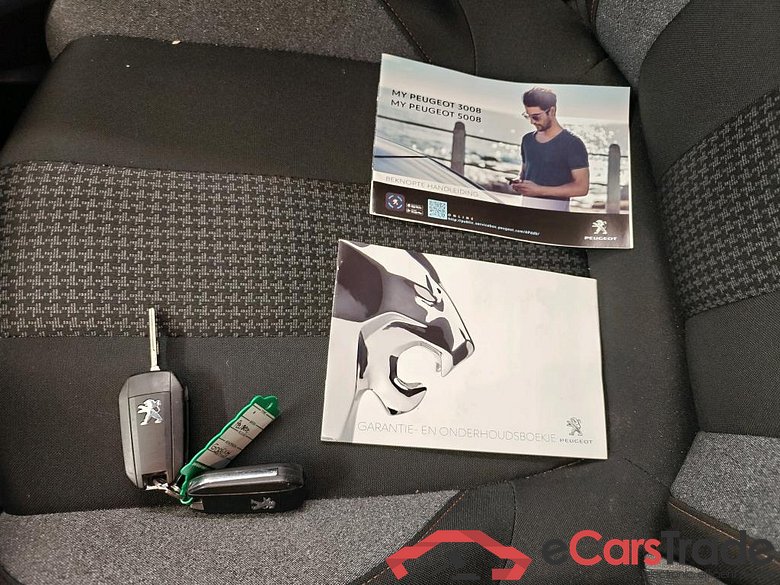 Peugeot 5008 Blue Lease Executive PureTech 130 5d #4