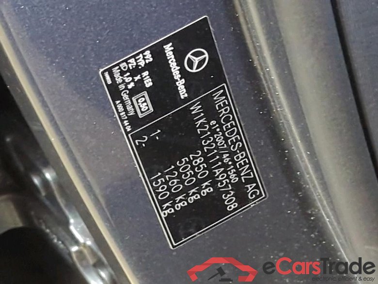 E -Klasse T-Modell E 300 de 4Matic (213.211)Avantgarde 2.0 225KW AT9 E6d #4