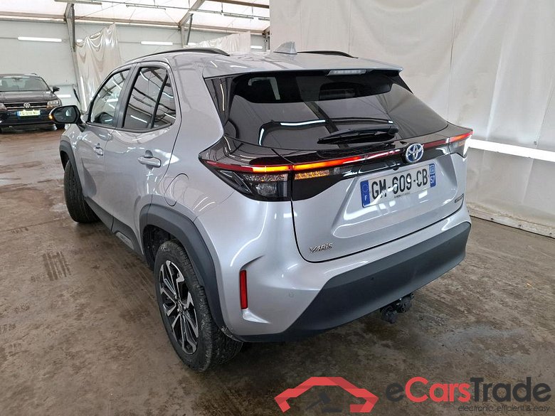 TOYOTA Yaris Cross Hybride / 2021 / 5P / SUV 1.5 HYBRID 116H DESIGN AUTO #2