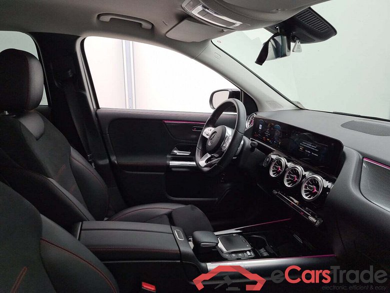 MERCEDES-BENZ GLA 250E 8G-DCT AMG LINE #3