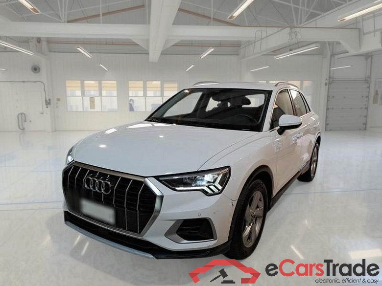 AUDI Q3 / 2018 / 5P / SUV 35 TDI S TRONIC BUSINESS ADVANCED