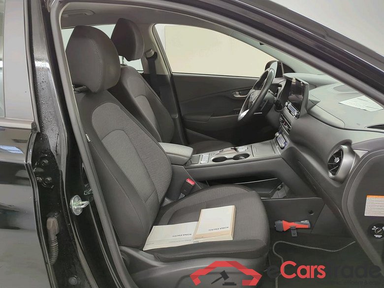 Hyundai KONA Comfort Electric 64 kWh 5d #3