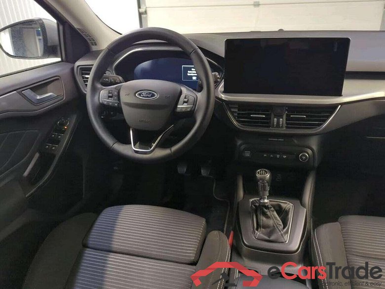 FORD Focus Wagon 1.0 EBH Titanium X #3