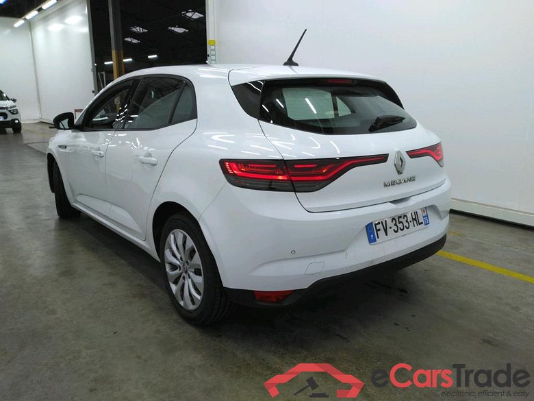 Megane IV Berline 5pt. Société Air Nav 1.5 dCi 90CV BVM6 E6 #2