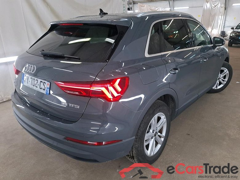 AUDI Q3 / 2018 / 5P / SUV 35 TFSI 150 MHEV S TRONIC BUSINESS LINE #3