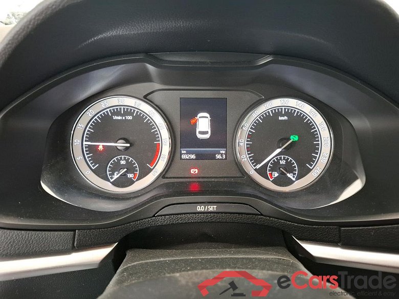 SKODA Karoq / 2017 / 5P / SUV 2.0 TDI 116ch DSG7 Business #6