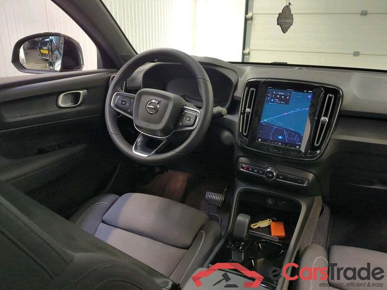 VOLVO C40 Recharge Core 69 kWh #3