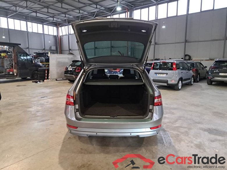 SKODA SUPERB WAGON / 2019 / 5P / STATION WAGON 1.4 TSI PLUG-IN HYBRYD EXECUTIVE DSG #5