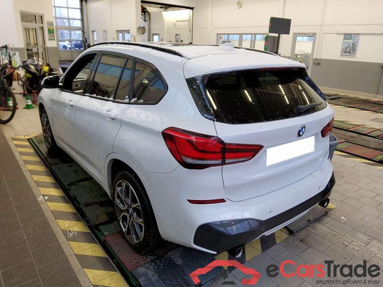BMW X1 (F48)(2015->) DE - SUV5 sDrive20i EU6d, M Sport (EURO 6d), (Facelift) 2020 - 2022 #4