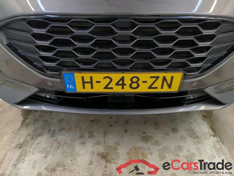 FORD KUGA 1.5 EcoB. ST-Line X #4