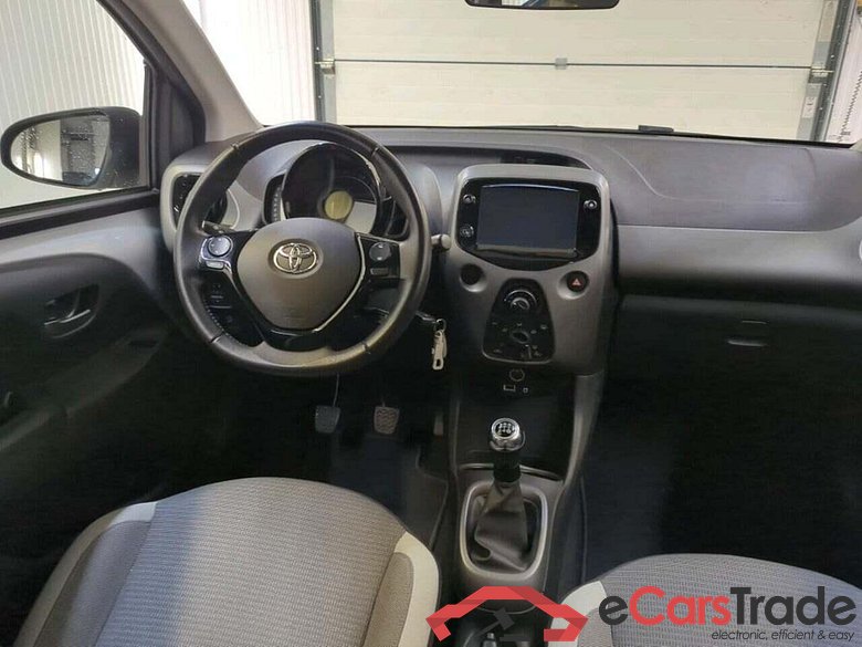 TOYOTA Aygo 1.0 VVT-i x-play #3