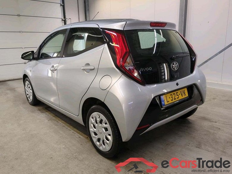 TOYOTA Aygo 1.0 VVT-i x-play #6