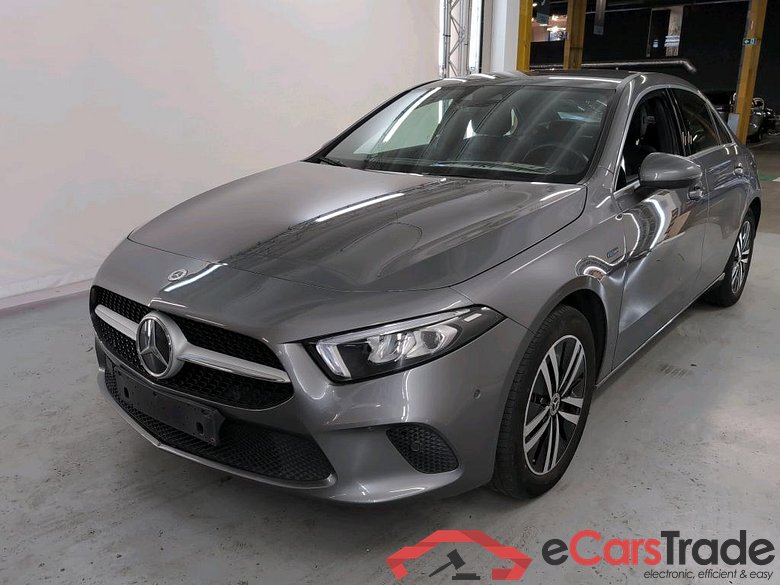 MERCEDES-BENZ A-CLASS LIMOUSINE 1.3 A 250 E BUSINESS SOLUTION DCT #1