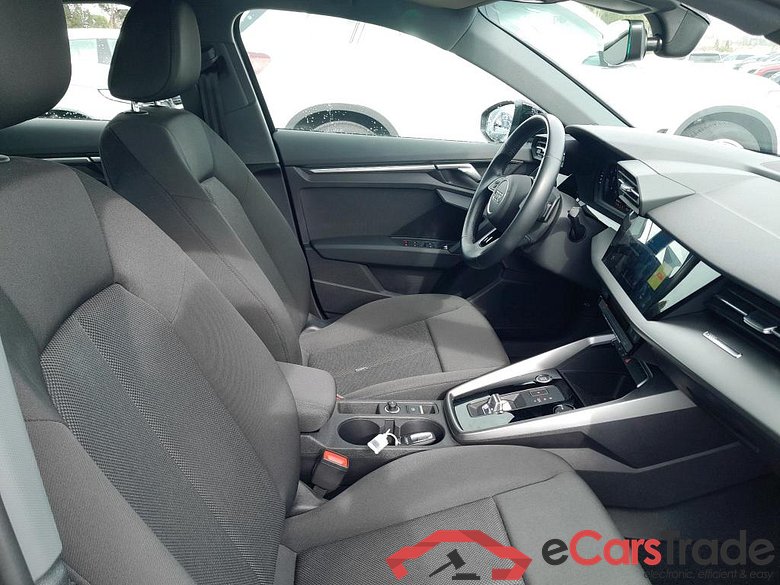 AUDI A3 / 2020 / 5P / berlina con portón Sportback Advanced 35 TDI 110kW S tronic #6