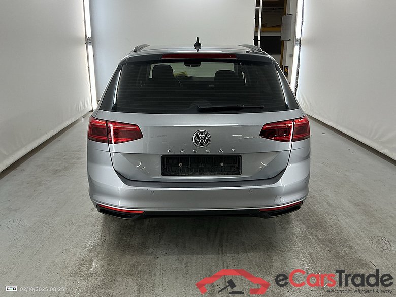 VOLKSWAGEN PASSAT VARIANT DIESEL - 2019 1.6 TDi SCR Style Business DSG #5