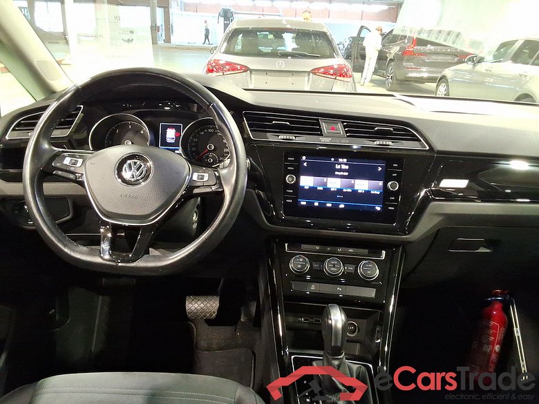 VOLKSWAGEN TOURAN DIESEL - 2015 2.0 TDi SCR Highline DSG (EU6.2) #6