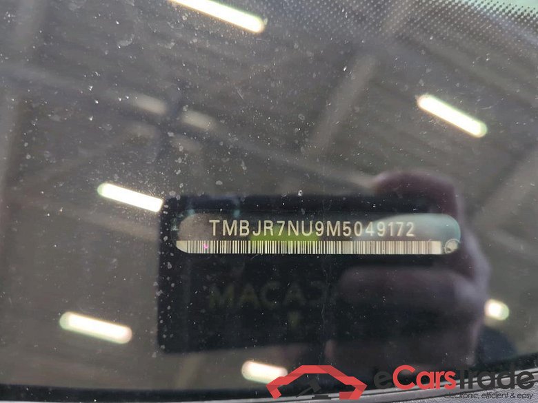 SKODA Karoq 110 kW #3