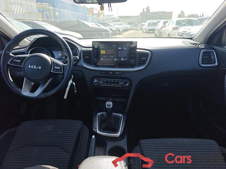 KIA XCeed / 2019 / 5P / todoterreno 1.0 T-GDi Drive 88kW (120CV) #3