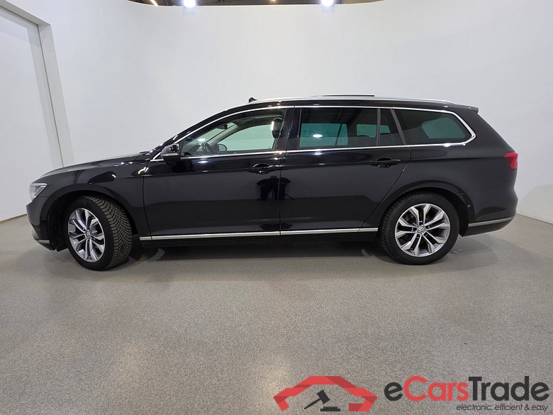 Volkswagen Passat 1.6 TDI Highline Aut. Pano LED-Matrix ACC Navi Sport-Leather KeylessGo Camera Klima PDC ... #3