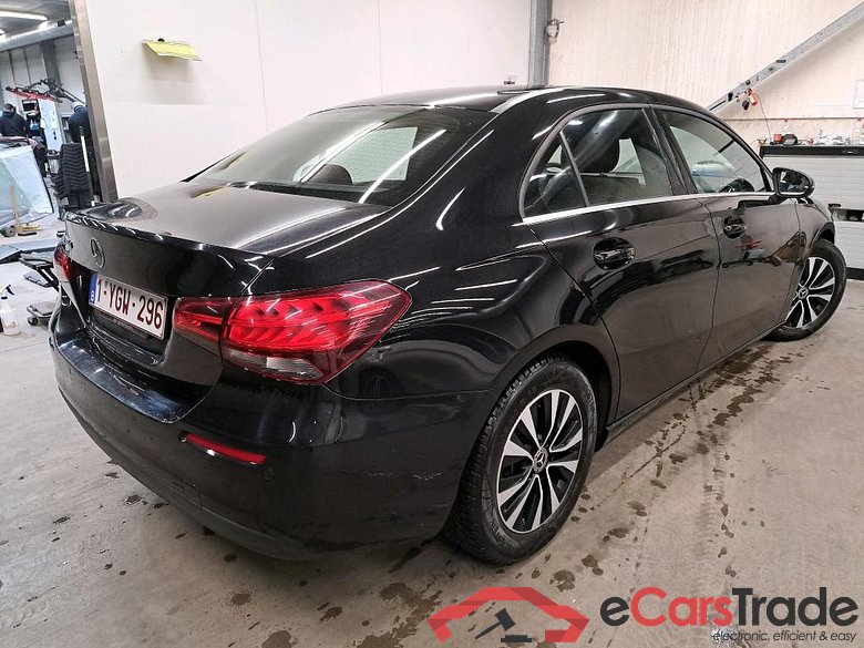 MERCEDES - MER A BERLINE 180 d 116PK 7G-DCT Advantage Style Pack Driving Assistance & Towing Hook #2