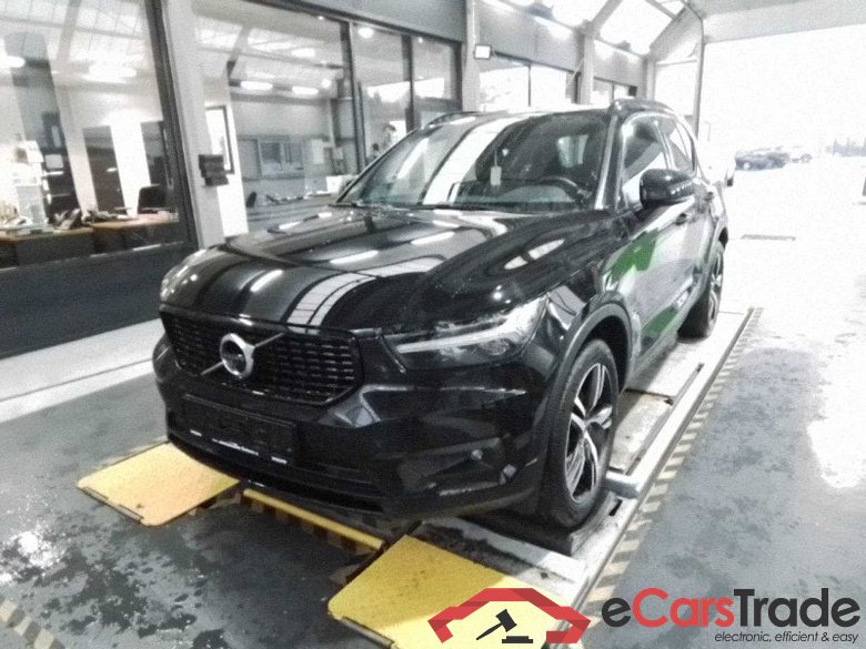 Volvo XC40 (2017->) DE - SUV5 B4 2WD EU6d, R-Design (EURO 6d), 2020 - 2022